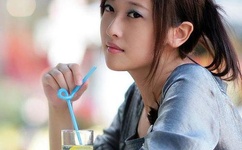 晚上偷偷看哔哩哔哩